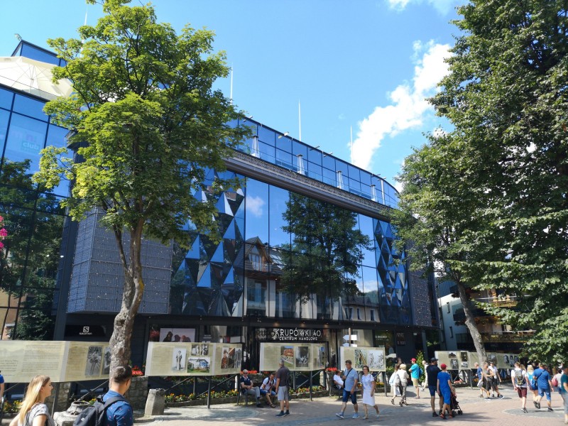 Centrum handlowe Galeria Krupówki 40
